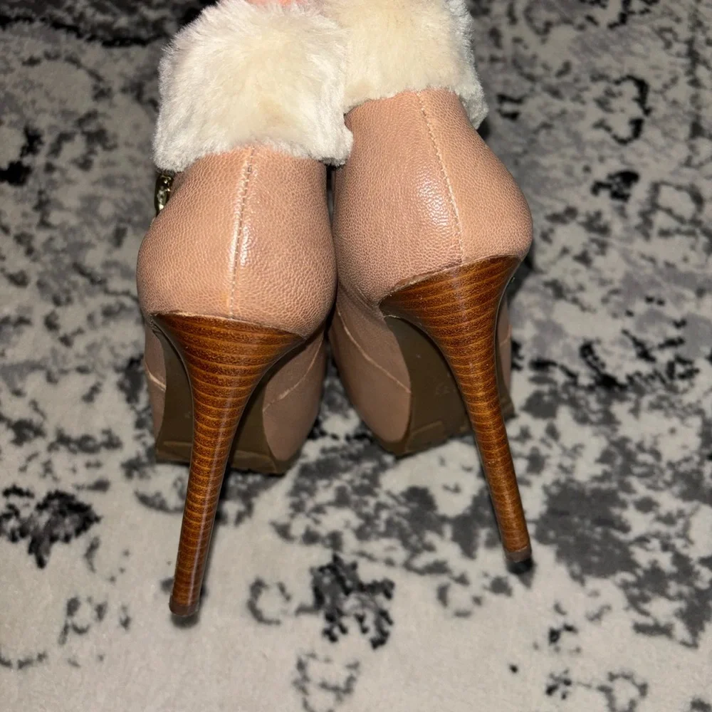 Guess Tan Heeled Boots with Faux Fur - Picture 3 of 5